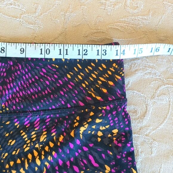 Fabletics Salar Legging Estimate SM Fractal Print No Size Tag See measurements - Picture 11 of 13